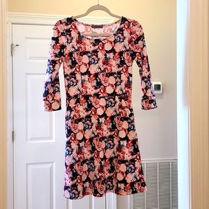 Pink floral dress with pockets
